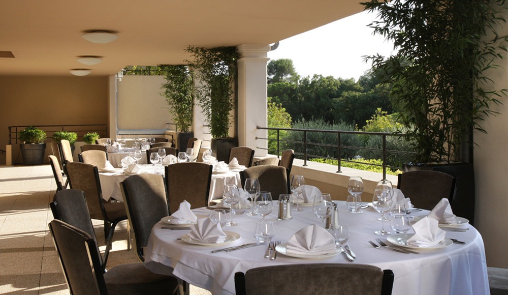 Terrasse étage pour séminaire Mougins